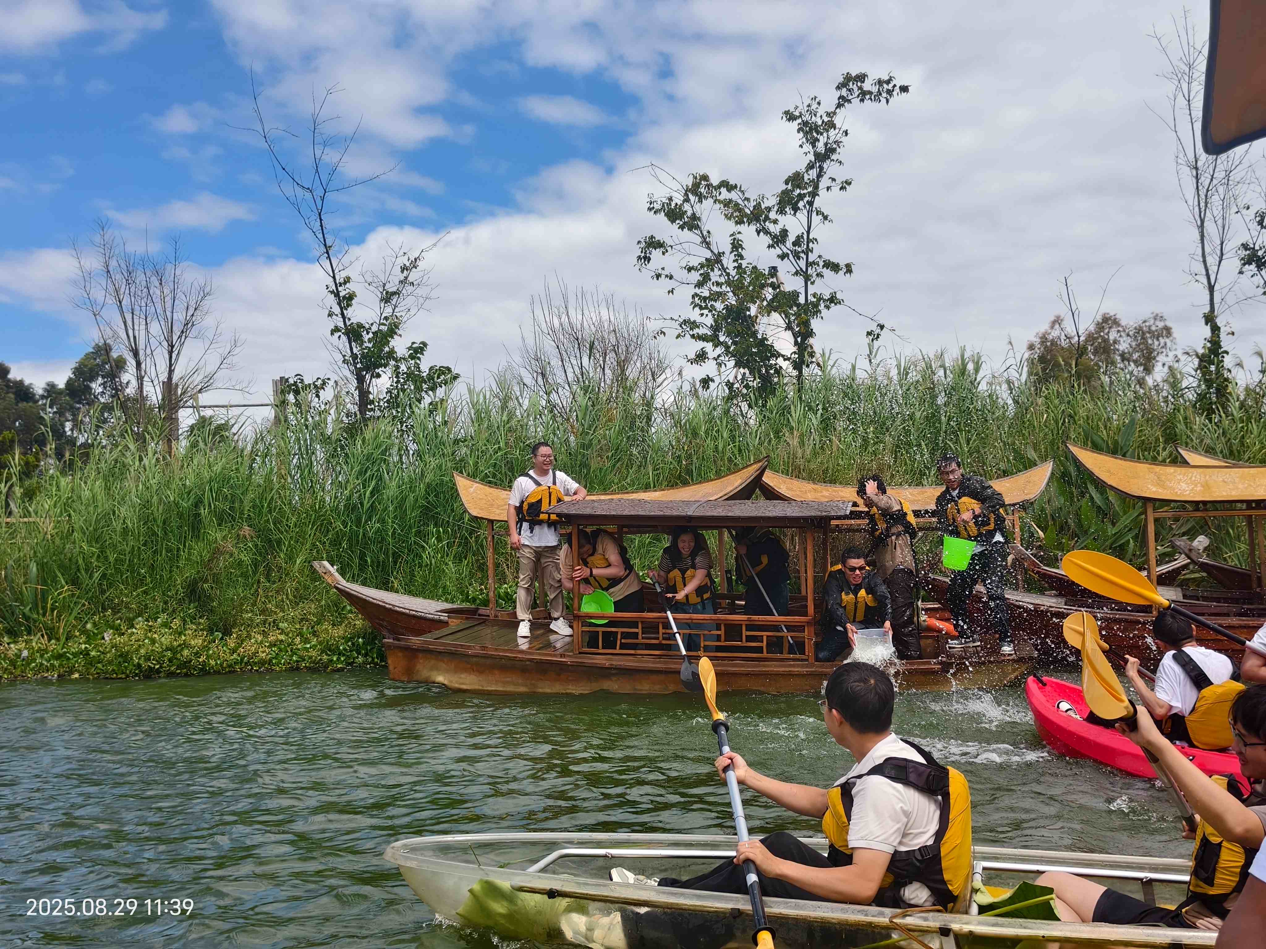 1757670550884706.jpg 1757670550884706.jpg